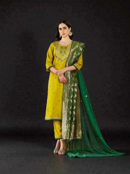 Traditional Salwar Kameez, Cultural Wear for Women