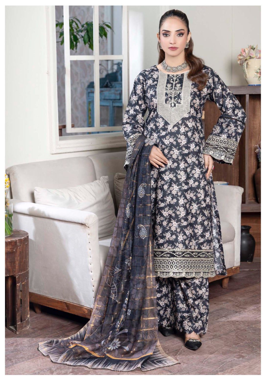 Traditional Pakistani Salwar Kameez – Ethnic Wear for Women-255