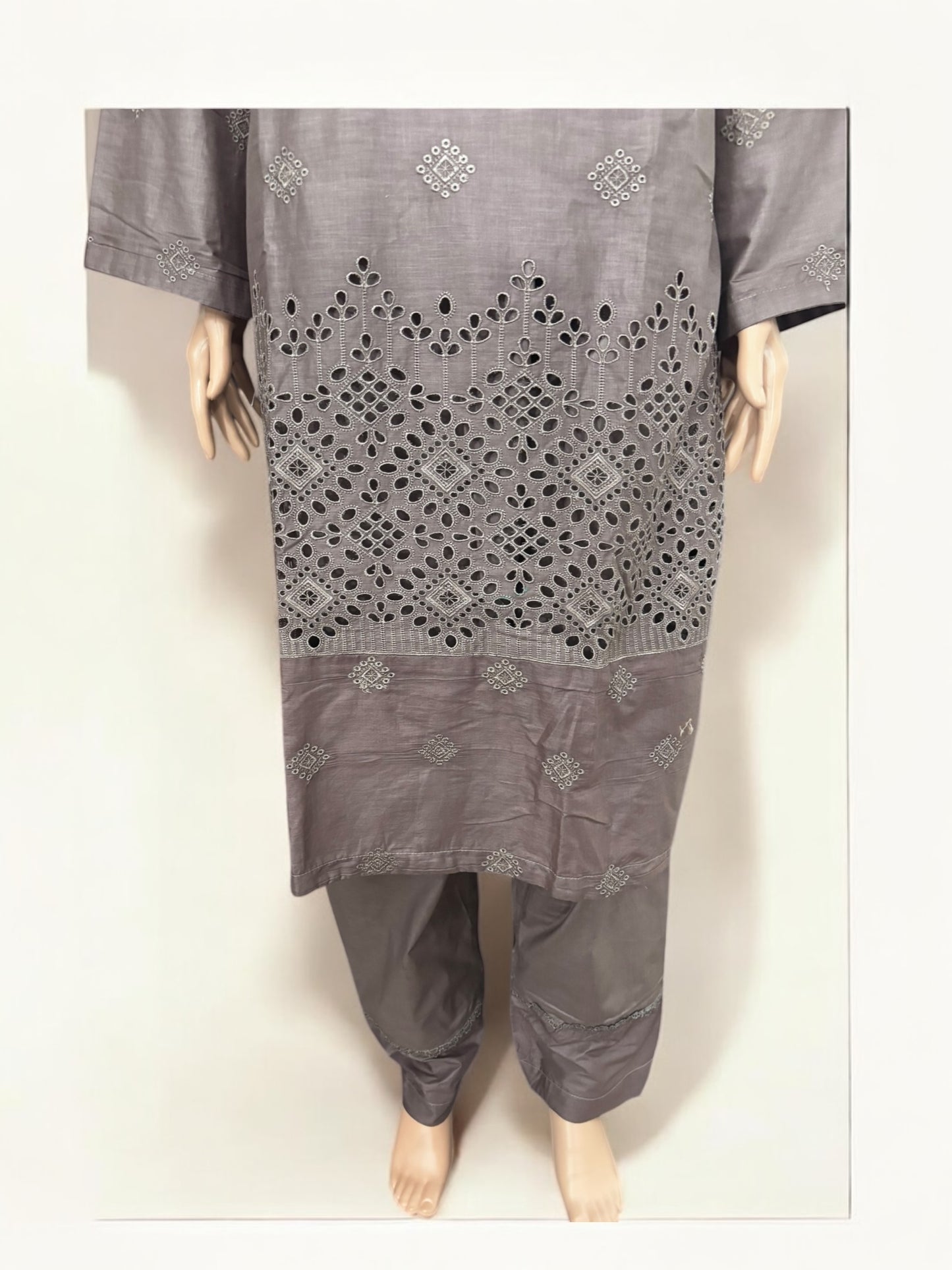 Traditional Pakistani Salwar Kameez – Ethnic Wear for Women-271