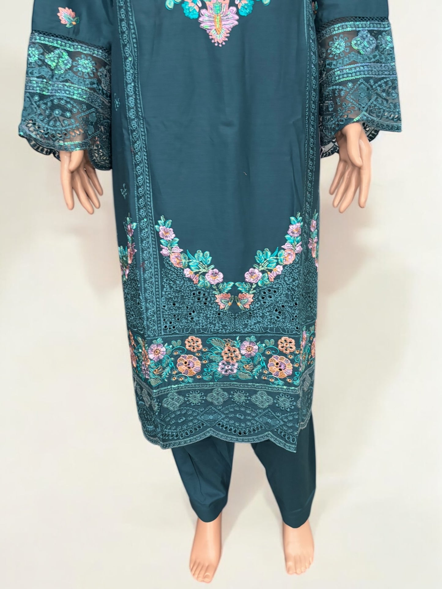 Traditional Pakistani Salwar Kameez – Ethnic Wear for Women-276