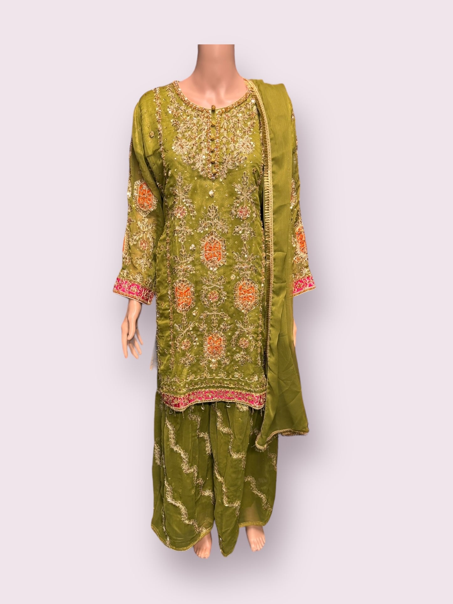 Elegance Redefined: Designer Salwar Kameez for Every Occasion-03