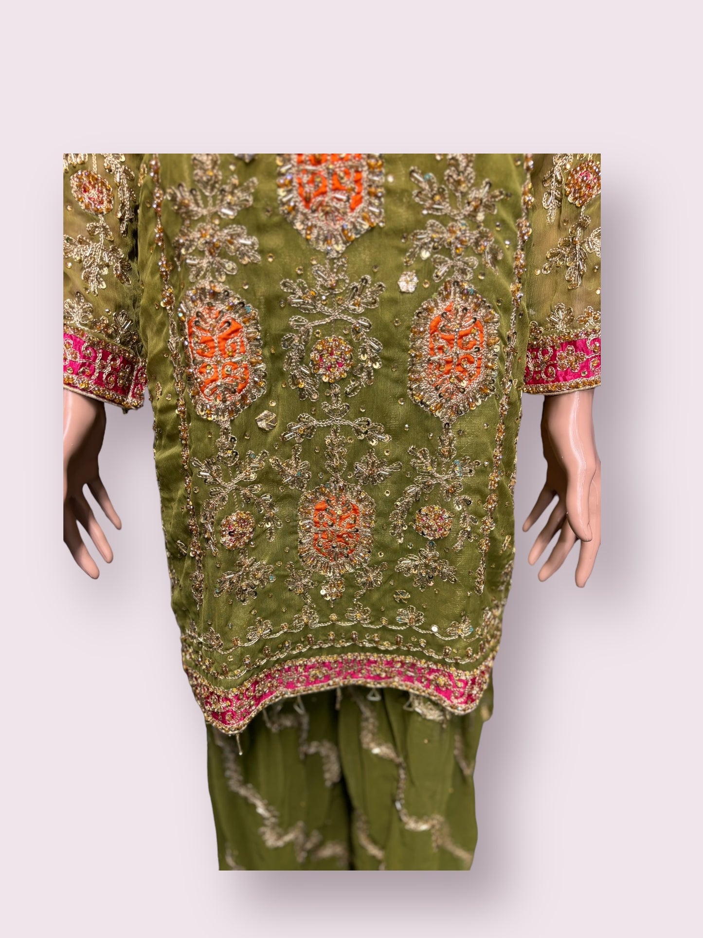 Elegance Redefined: Designer Salwar Kameez for Every Occasion-03