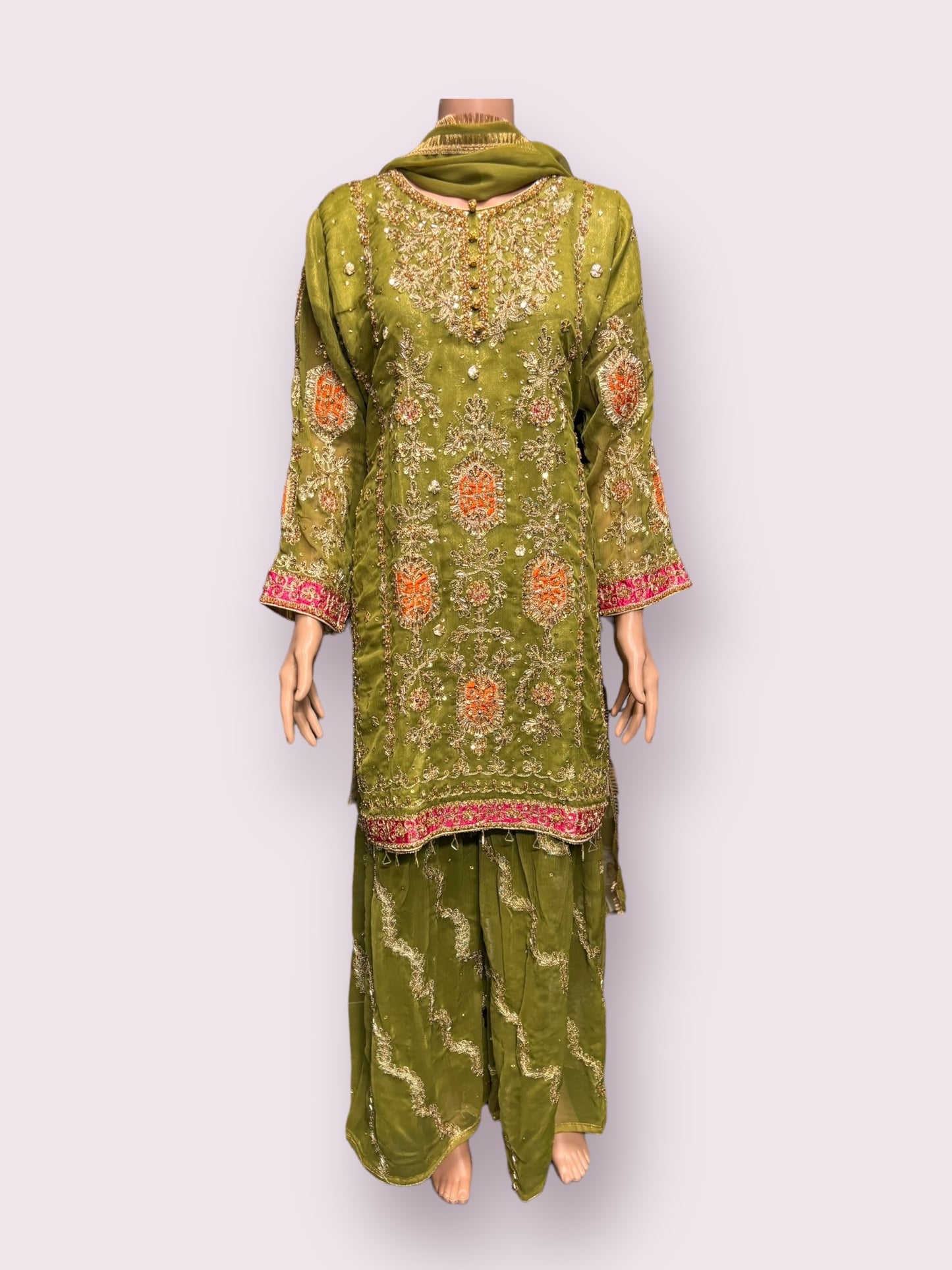 Elegance Redefined: Designer Salwar Kameez for Every Occasion-03