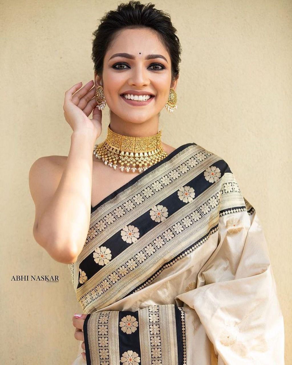 Traditional Saree, Cultural Wear for Women, Aug04 - Saree Ghor Charlotte
