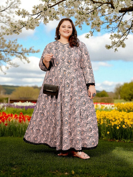 Traditional Plus Size Gown, Cultural Wear for Women, Aug02