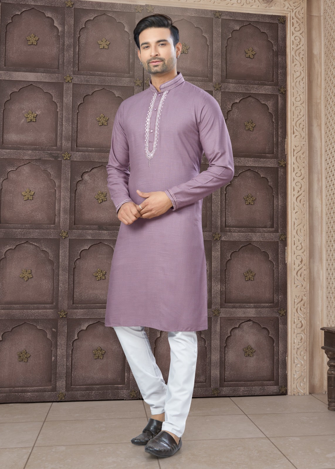 Traditional Men's Kurta Pajama Set– Cultural Wear for Men