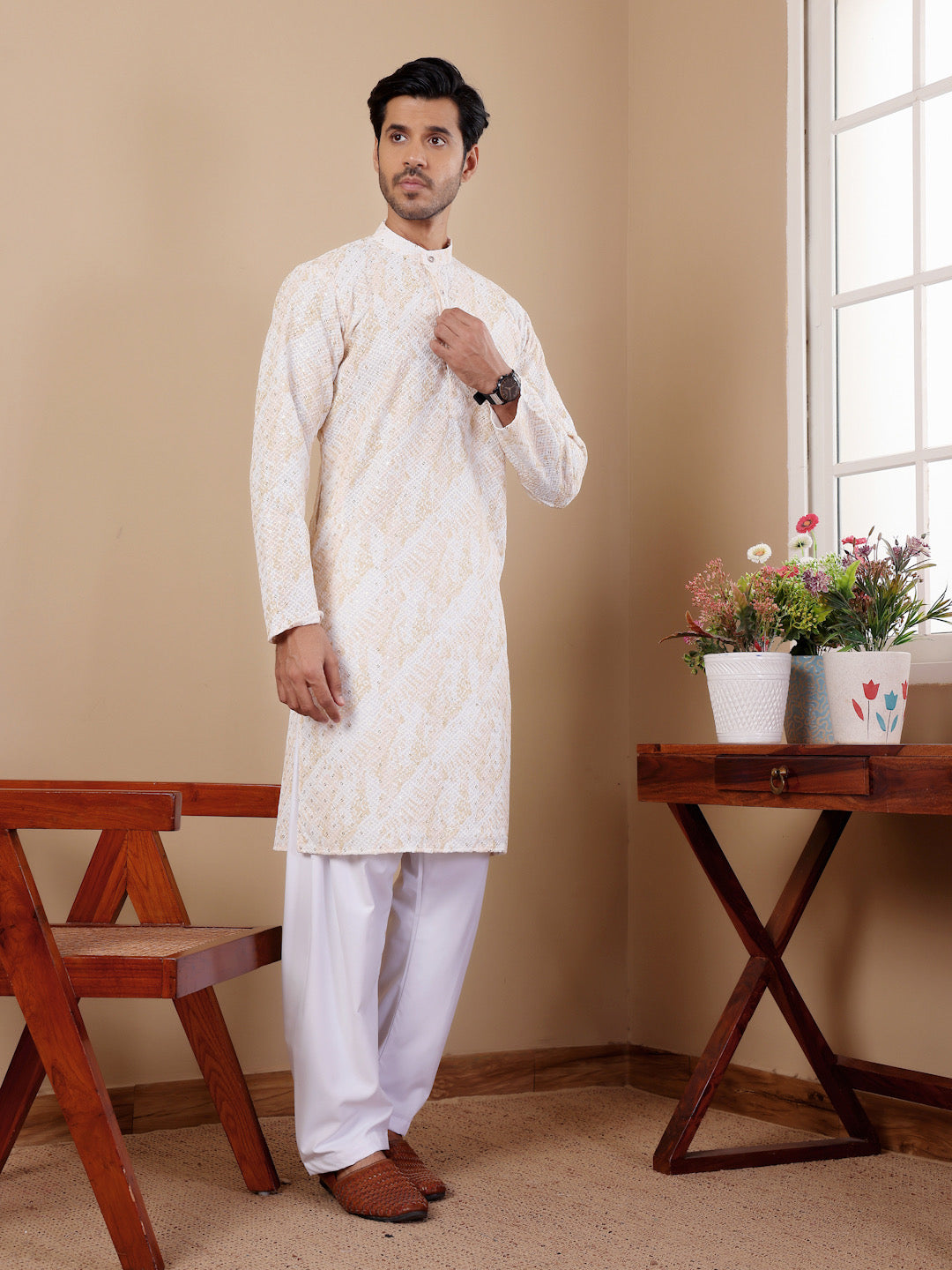 Traditional Men's Kurta Pajama Set– Cultural Wear for Men
