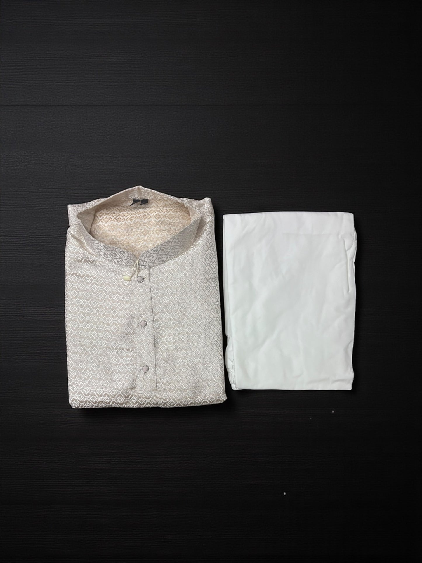 Off White Traditional Men's Kurta Pajama Set– Cultural Wear for Men