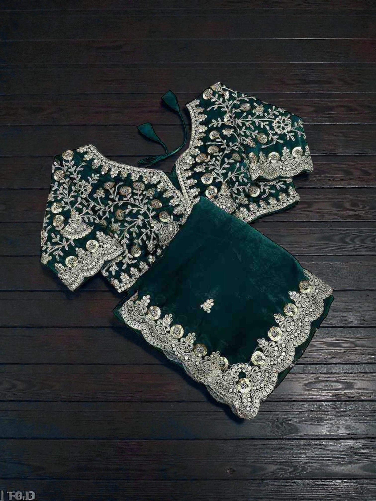 Traditional Saree with Ready Blouse, Cultural Wear for Women