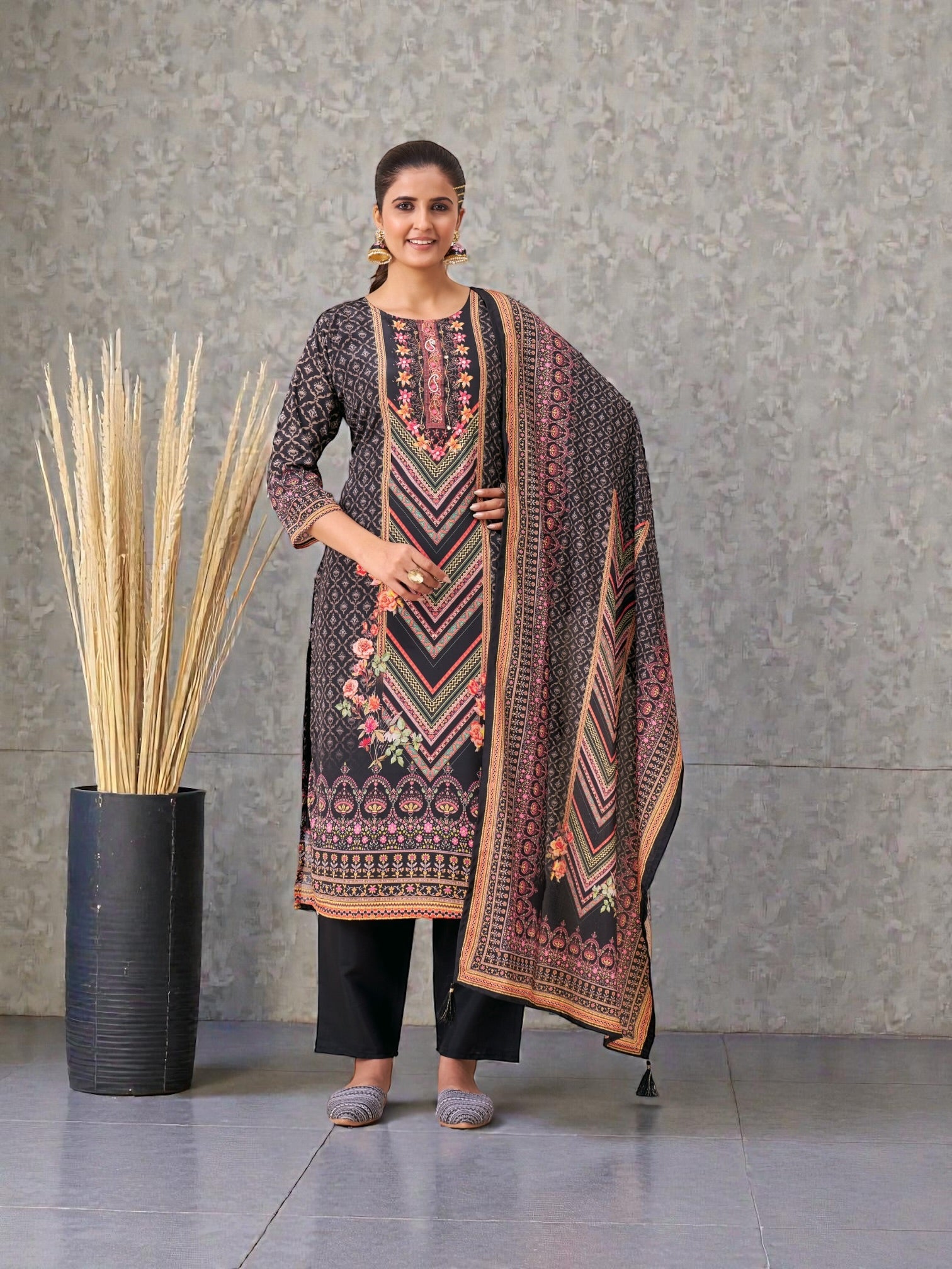 Muslin Digital Print Traditional Salwar Kameez, Cultural Wear for Women