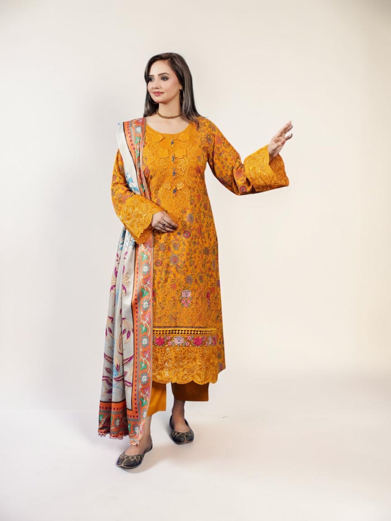 Traditional Pakistani Lawn Salwar Kameez, Cultural Wear for Women