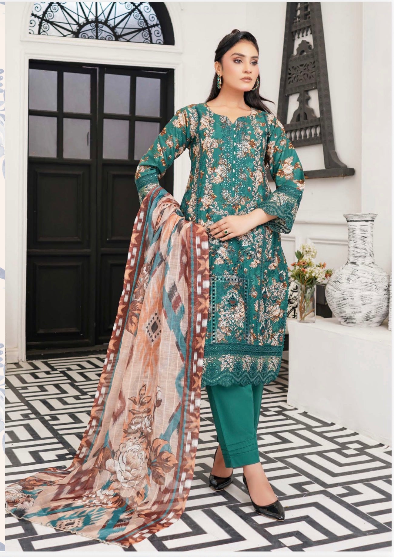 Pakistani Cotton Salwar Kameez, Cultural Wear for Women