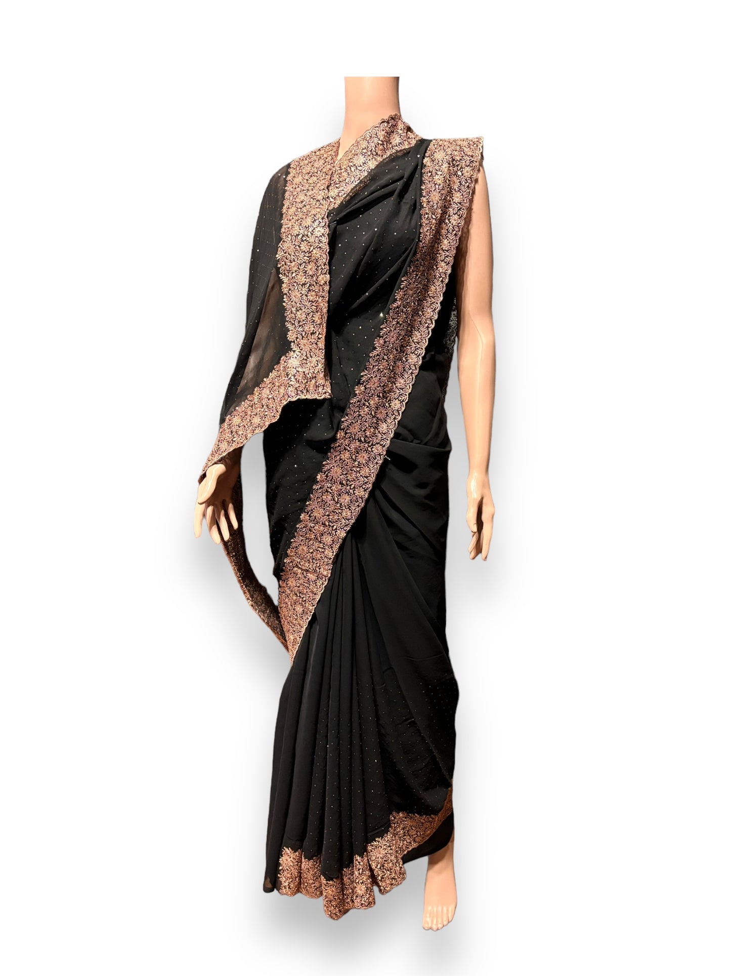 Sublime Simplicity: Traditional Designer Saree