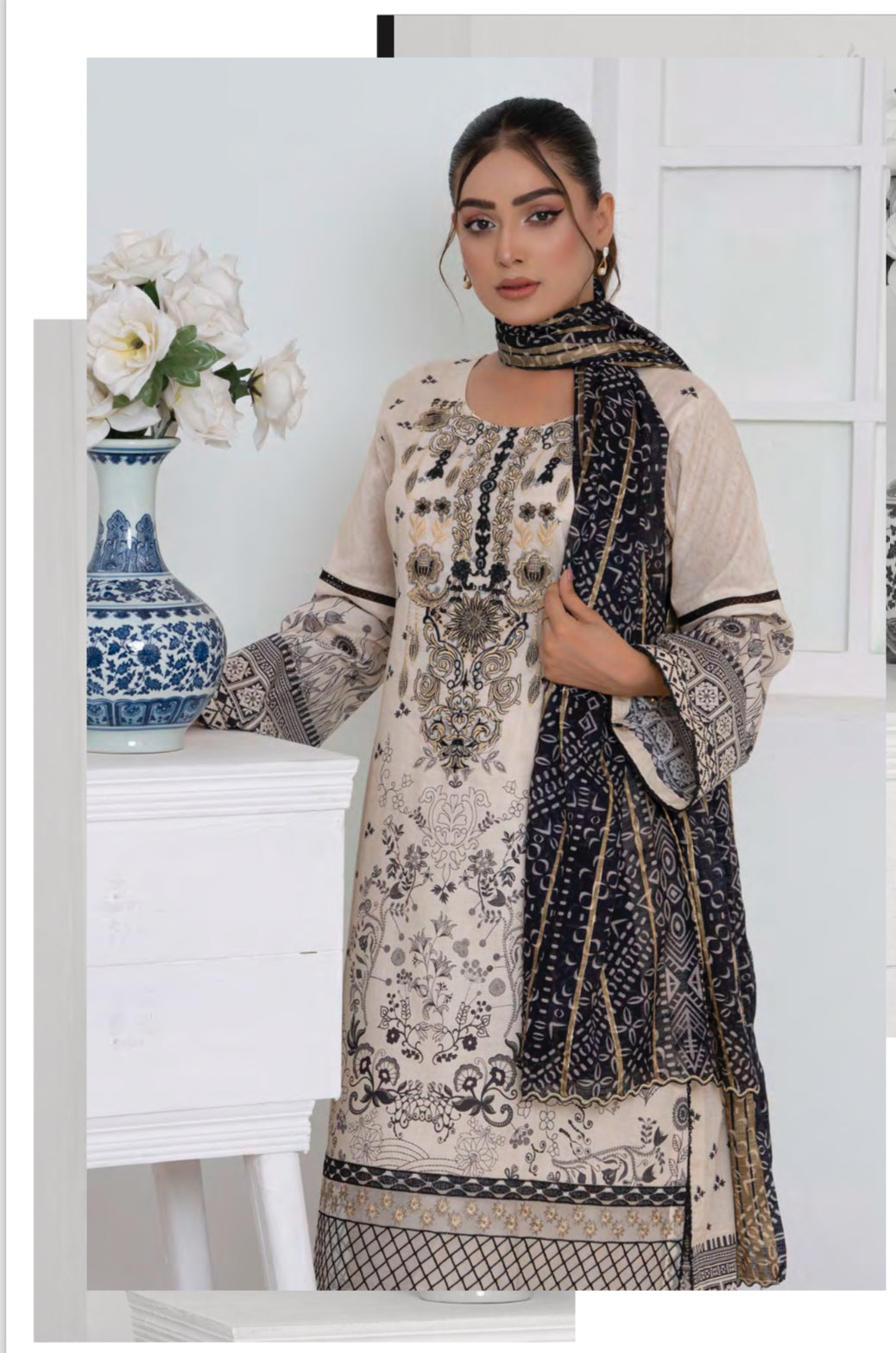 Traditional Pakistani Salwar Kameez Suit - D06