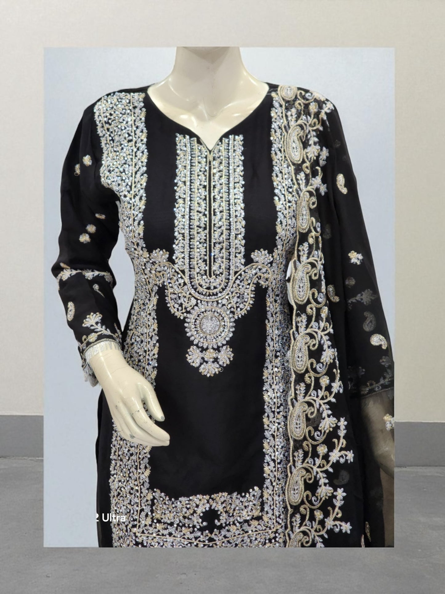 Traditional Salwar Kameez, Cultural Wear for Women, Aug11
