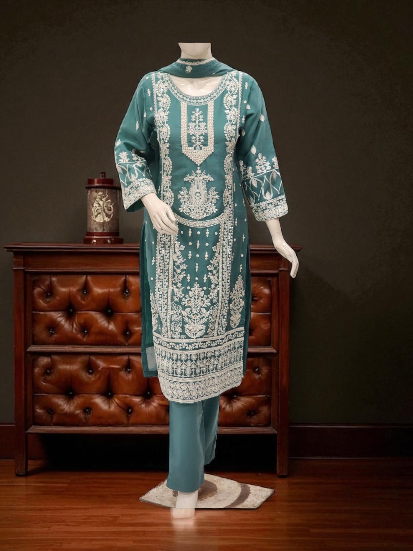 Traditional Salwar Kameez, Cultural Wear for Women, Aug10