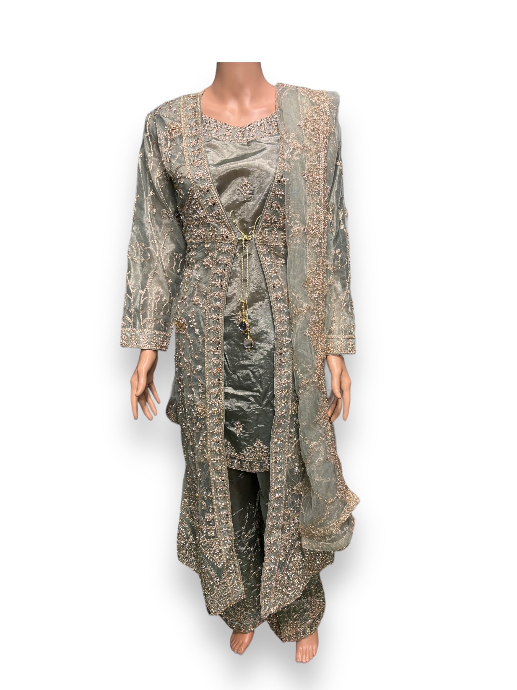 Designer Party Wear Salwar Kameez Set by Saree Ghor Charlotte, elegant ethnic women’s Salwar Kameez with intricate details.