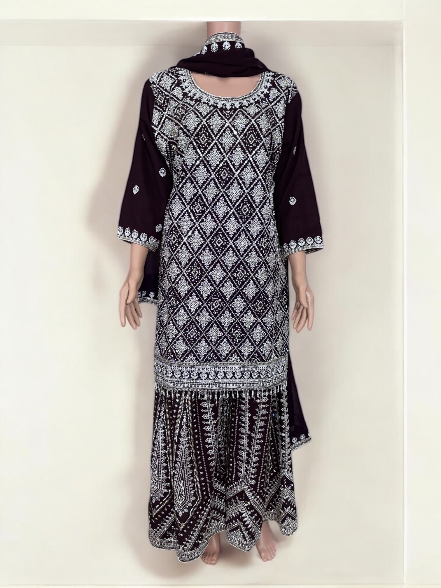 Purple traditional Salwar Kameez suit by Saree Ghor Charlotte, ethnic women’s wear with intricate design and cultural style.