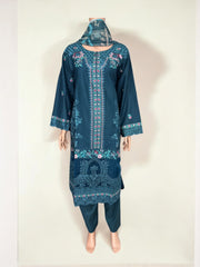 Traditional Pakistani Salwar Kameez by Saree Ghor Charlotte, featuring vibrant ethnic wear for women with intricate design details.