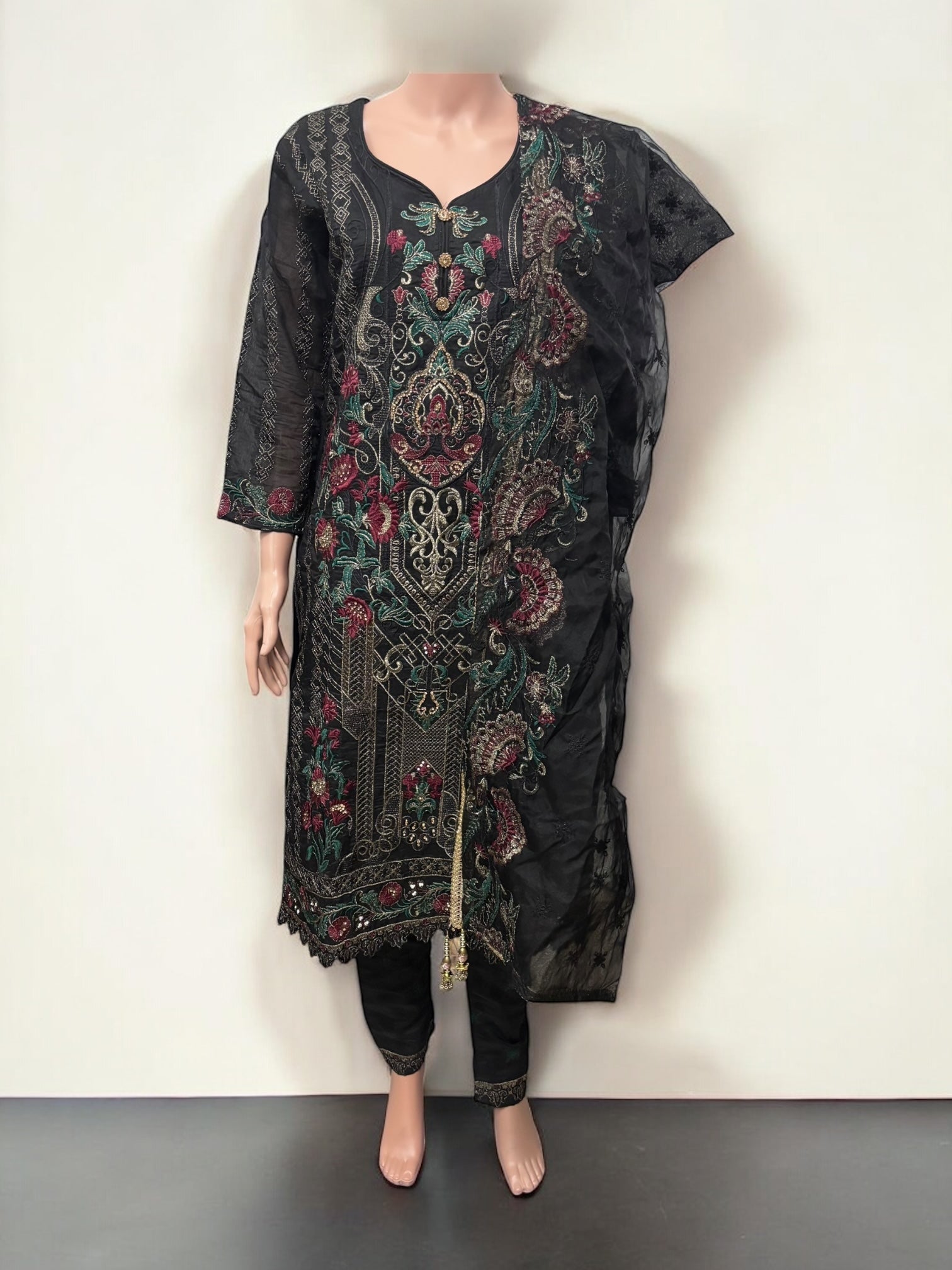 Traditional Saree Ghor Charlotte Salwar Kameez set for women, featuring vibrant ethnic wear with intricate design and comfortable fit.