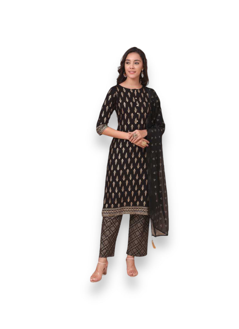 Traditional designer kurti with matching pant and dupatta set, Saree Ghor Charlotte ethnic wear for women.
