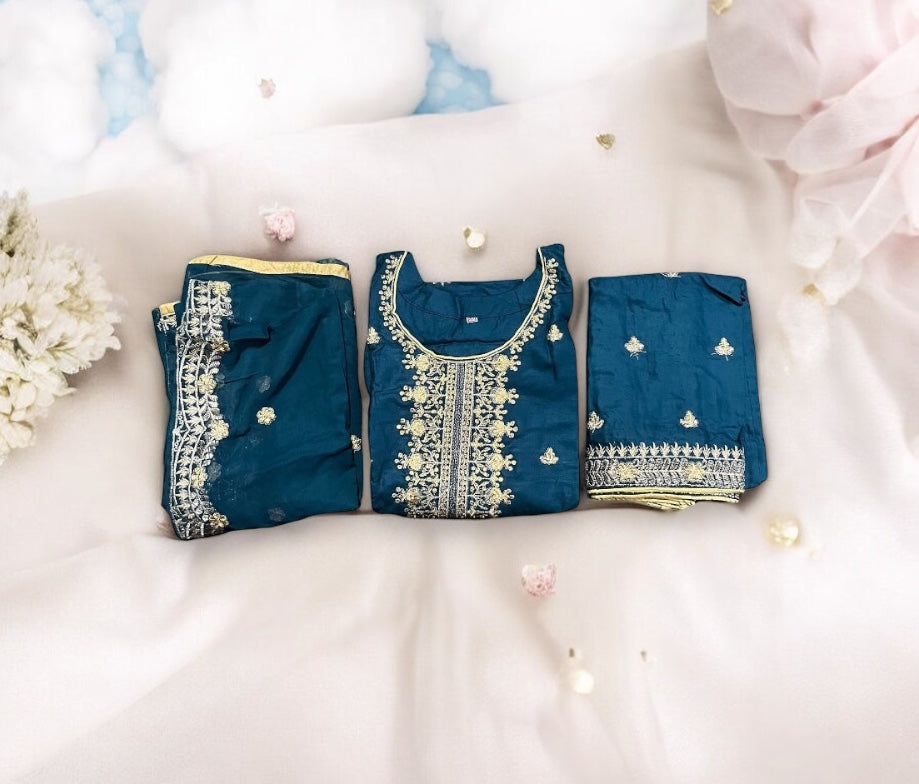 Stylish linen Aura party wear Salwar Kameez by Saree Ghor Charlotte, featuring elegant design and intricate details.