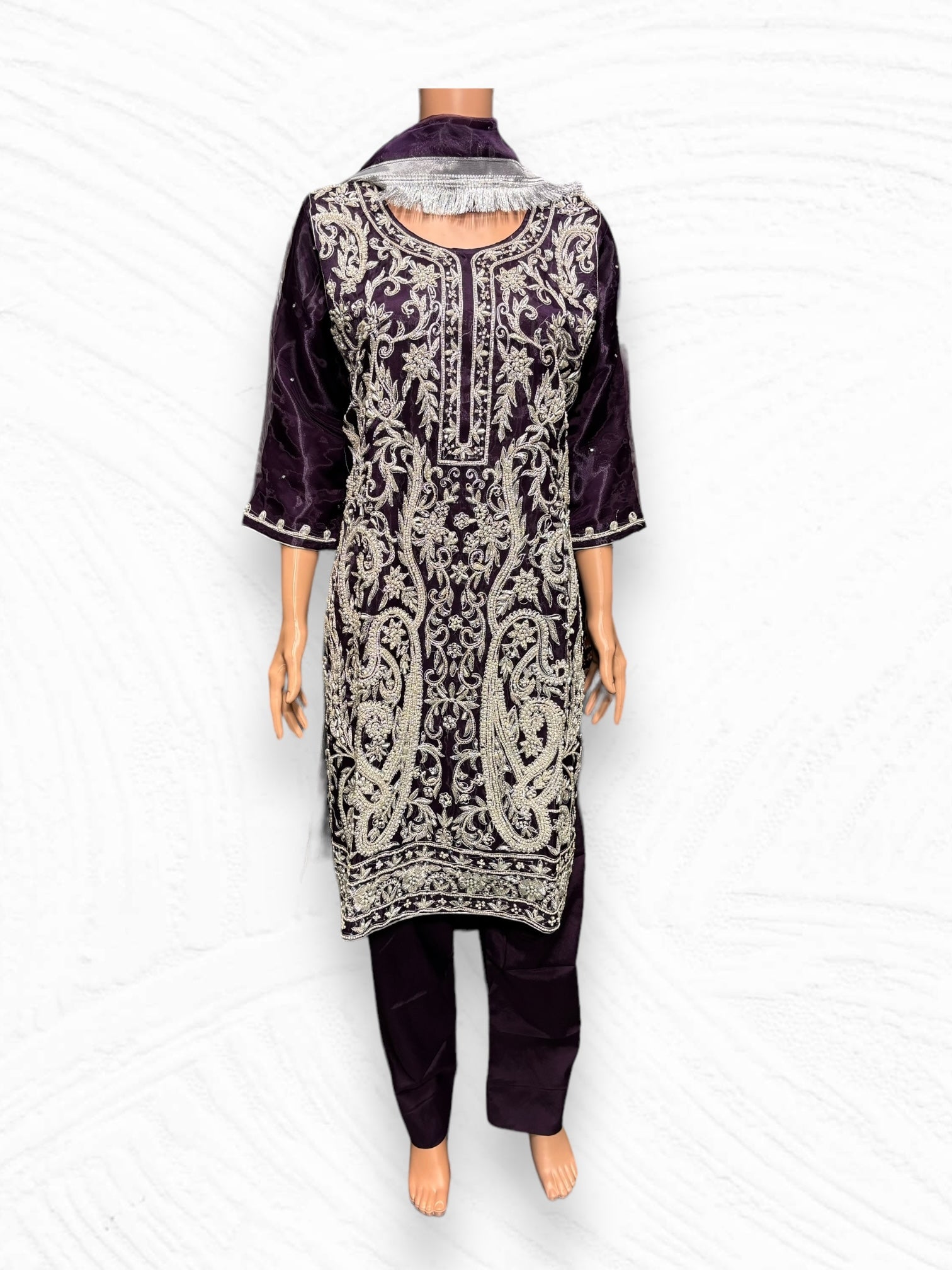 Traditional designer handwork Salwar Kameez ensemble by Saree Ghor Charlotte, featuring intricate ethnic embroidery for women.