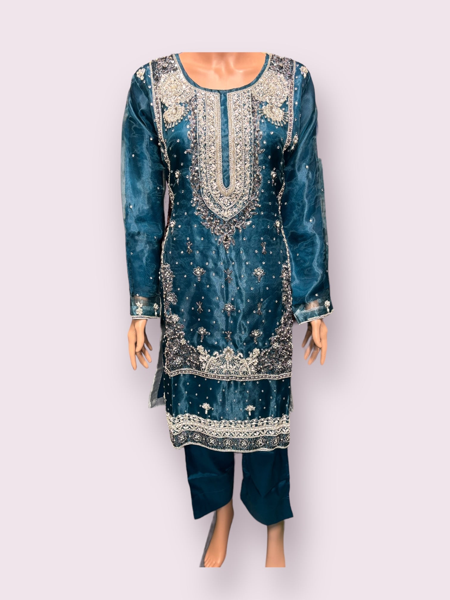 Traditional handwork designer Salwar Kameez ensemble by Saree Ghor Charlotte, showcasing intricate embroidery and ethnic women's wear.