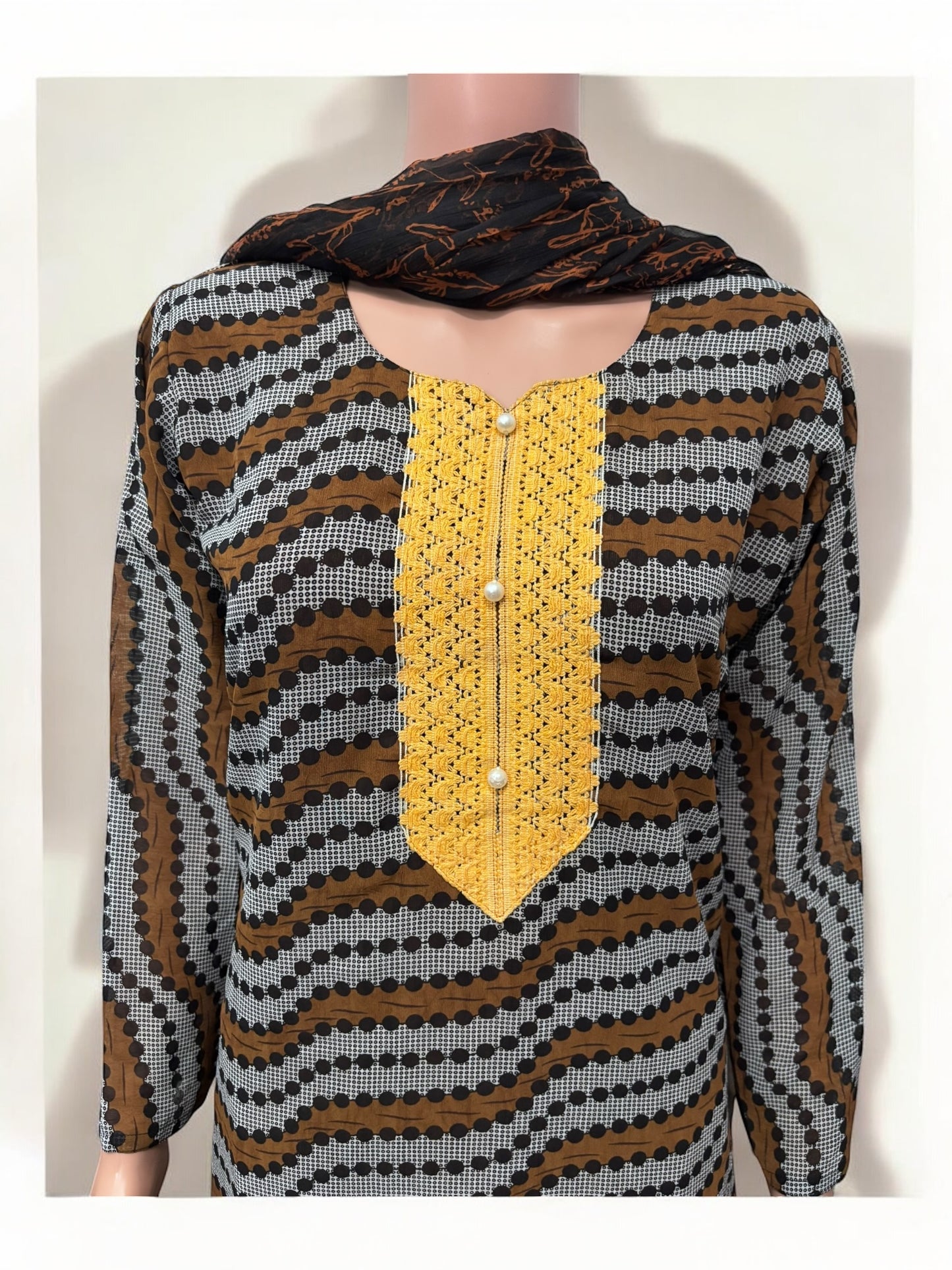 Traditional Kurti with Dupatta-Ethnic Wear for Women-S23 - Saree Ghor Charlotte