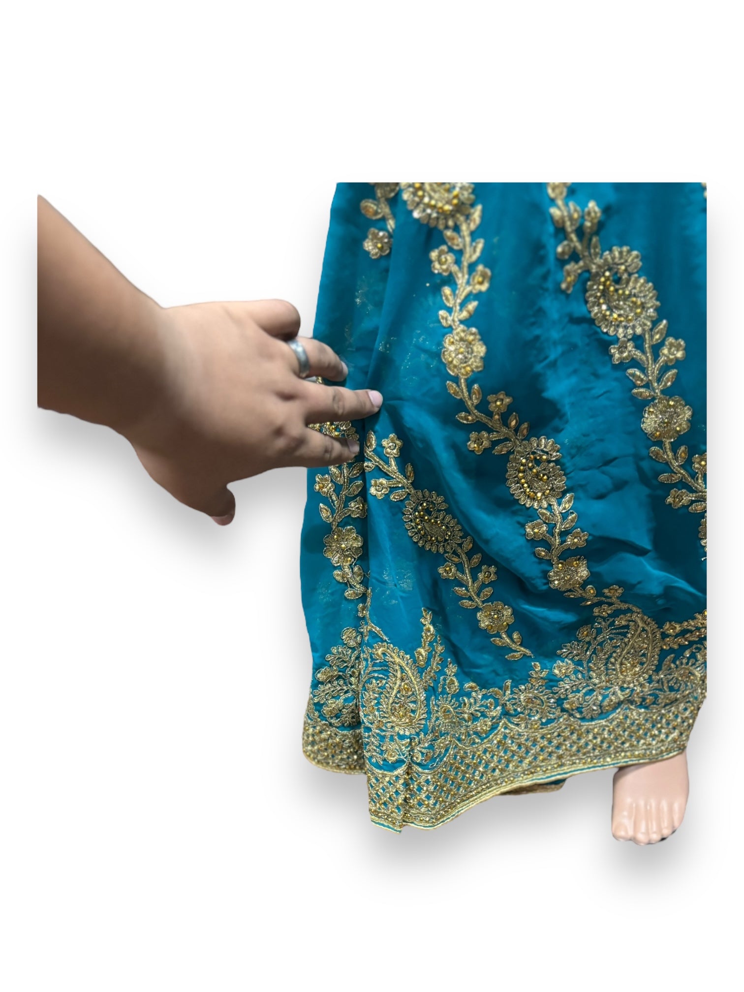 Traditional Designer Saree with Ready Blouse, Elegant Indian Cultural Wear, 015 - Saree Ghor Charlotte