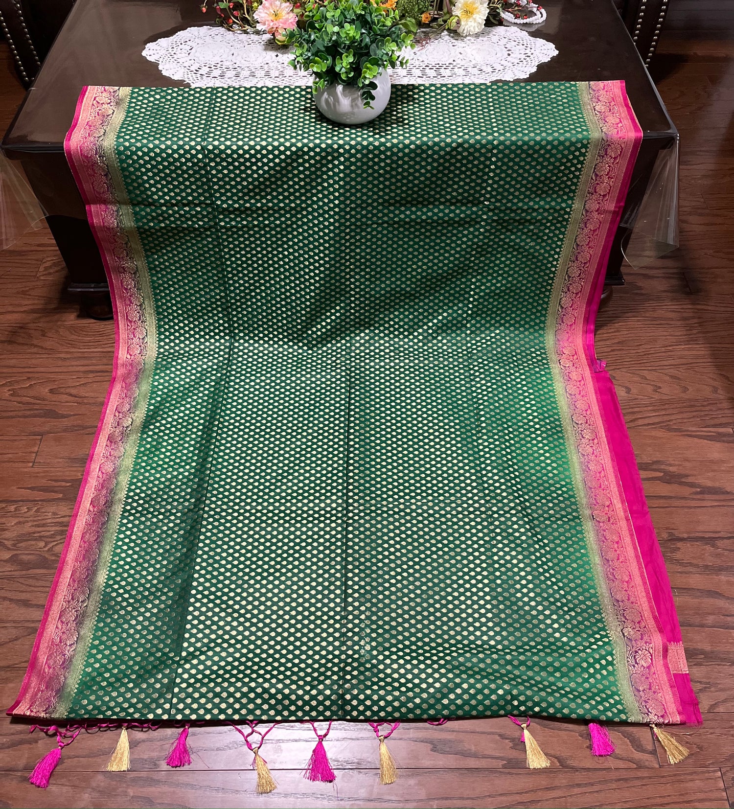 Green Handloom Cotton Saree|Call Of The Wind|Suta