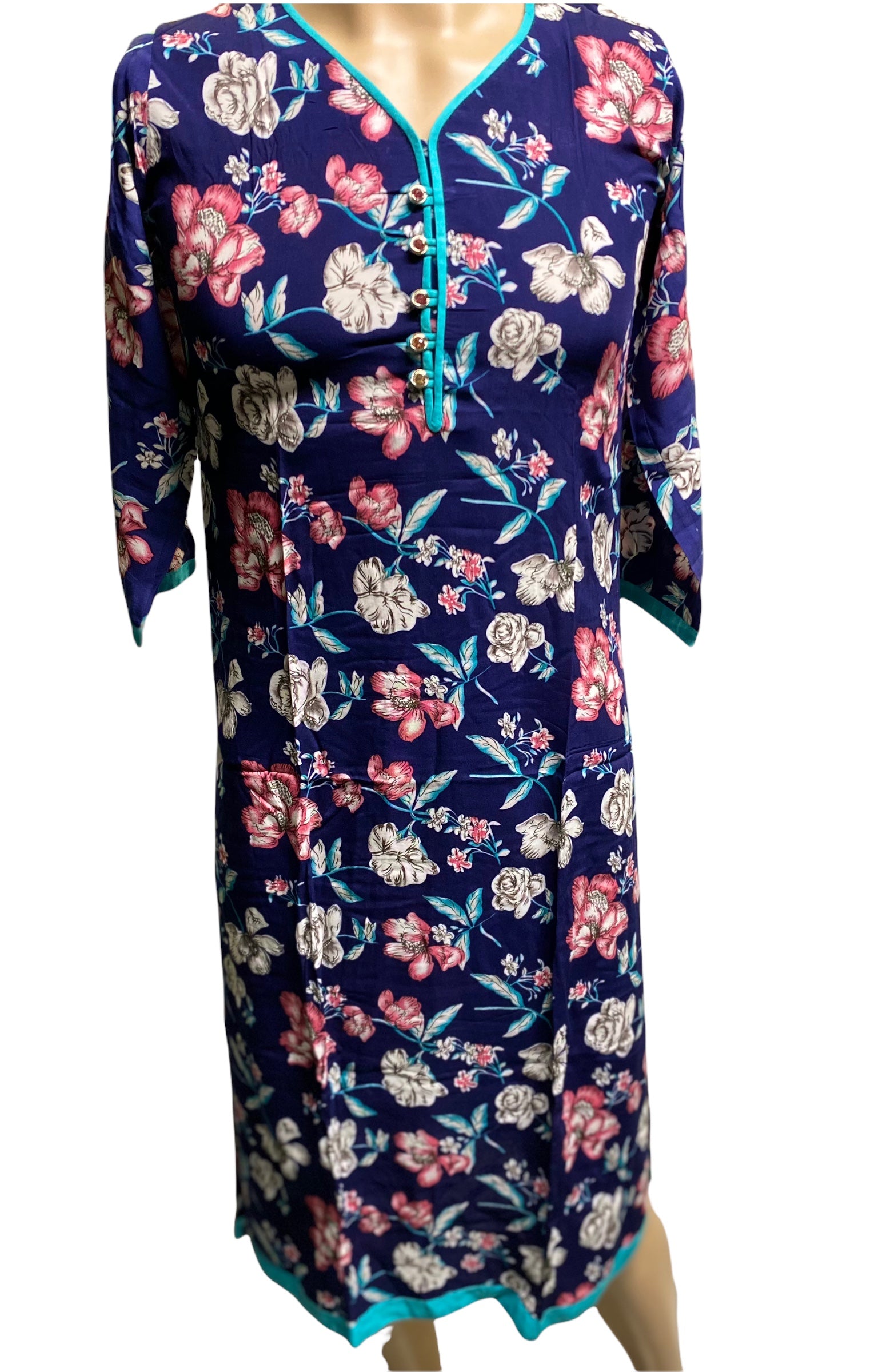 Traditional linen long sleeve Salwar Kameez by Saree Ghor Charlotte, featuring elegant ethnic wear for women.