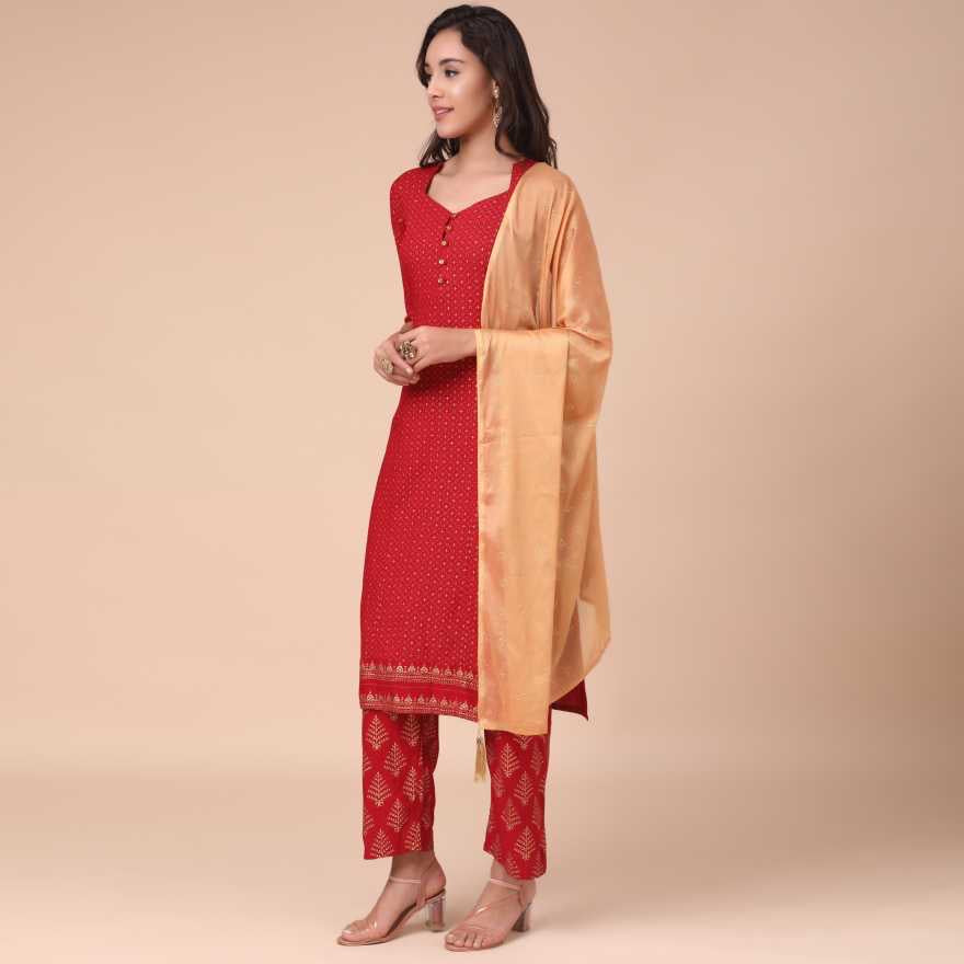 Traditional designer Salwar Kameez set with kurti, matching pants and dupatta by Saree Ghor Charlotte, ethnic wear for women.