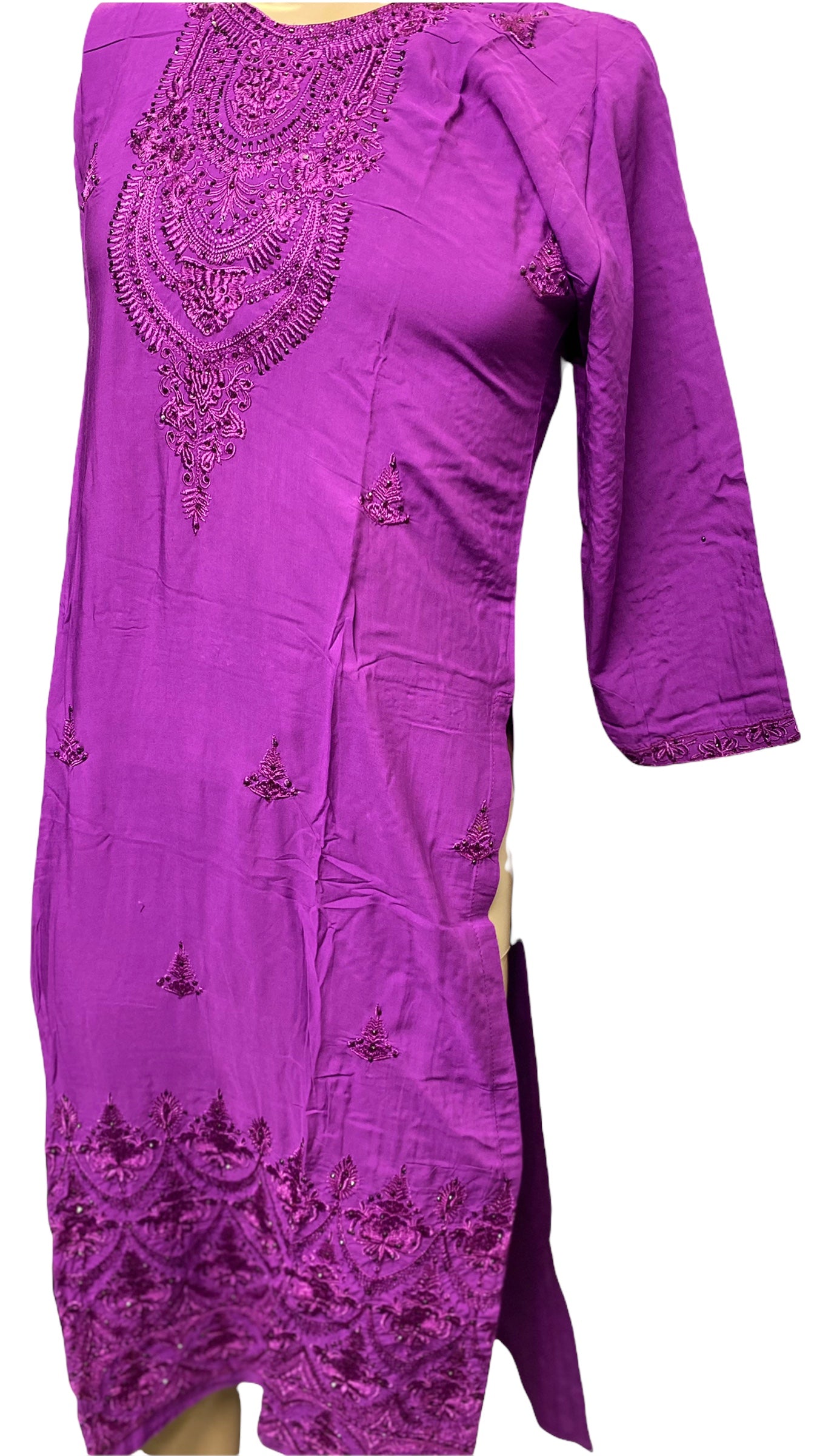 Traditional embroidery cotton long sleeve Salwar Kameez suit for women, featuring intricate design and cultural style by Saree Ghor Charlotte.