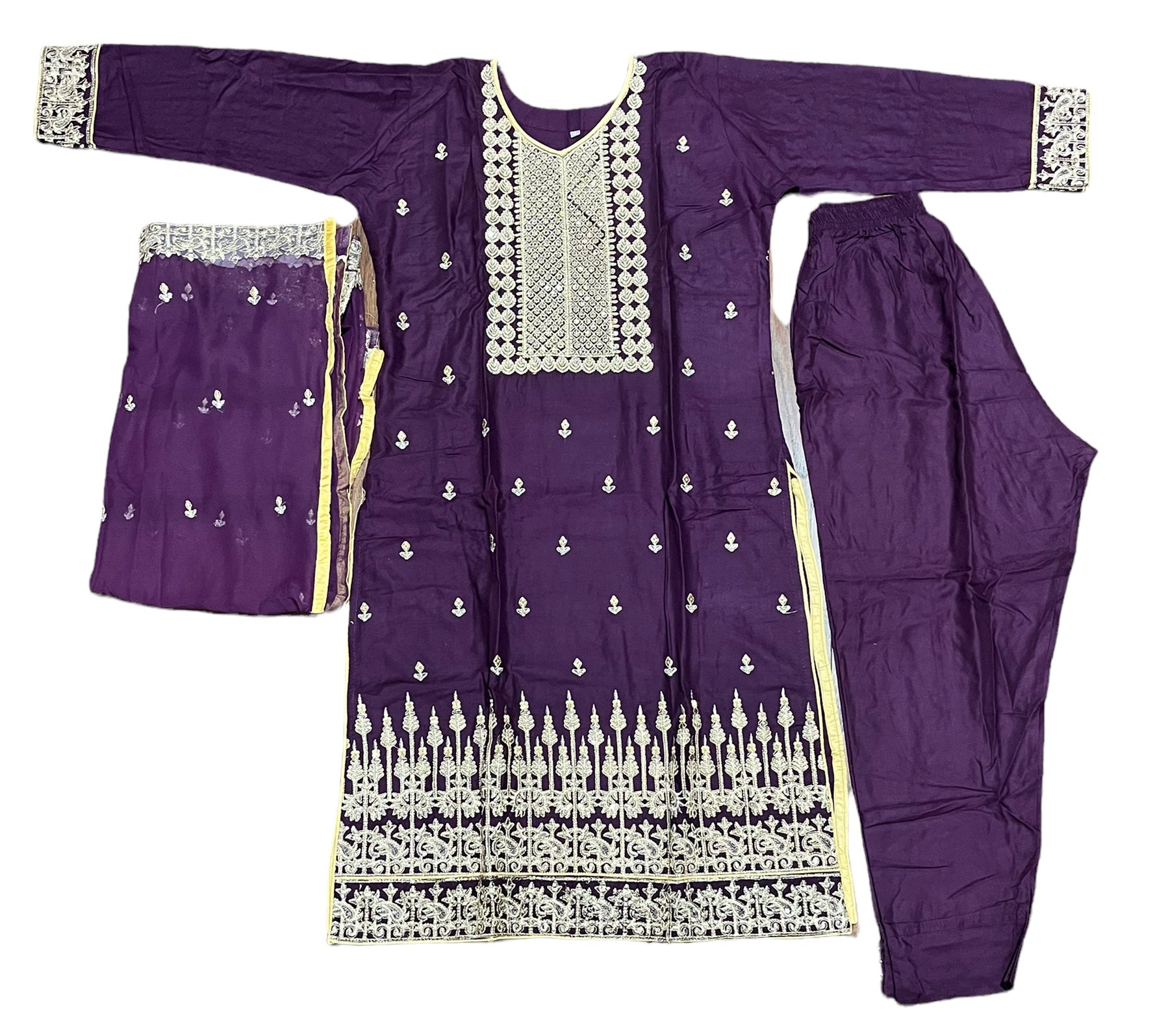 Traditional linen Salwar Kameez suit by Saree Ghor Charlotte, elegant ethnic wear for women, ideal for parties and cultural events.